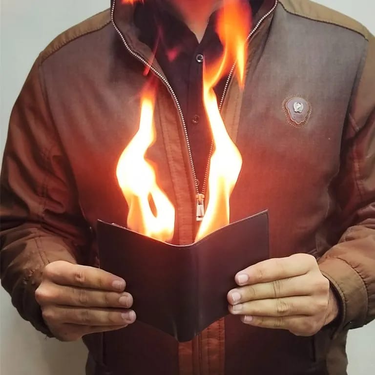 New Fire Wallet Magic Prop
